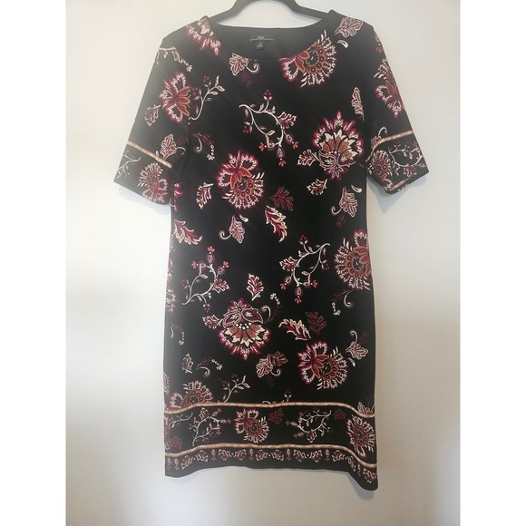 R&K Dresses & Skirts - Boho R&K Floral Shift Dress Womens 8 Black Burgundy Short Sleeve Textured Knee